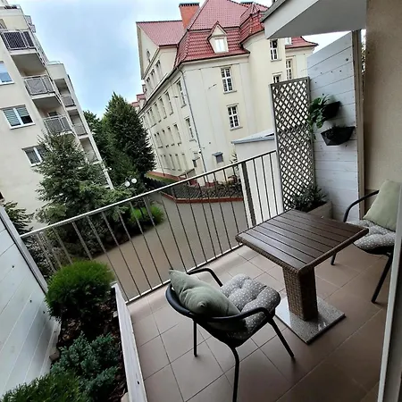 Lägenhet Eveline Z Garazem Poznań